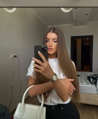 Нежная и чувственная блондинка приглашает на свидание наедине. Я окружу тебя заботой, лаской и страстью. Со мной ты почувствуешь себя по-настоящему желанным и счастливым! 2512, 18 лет